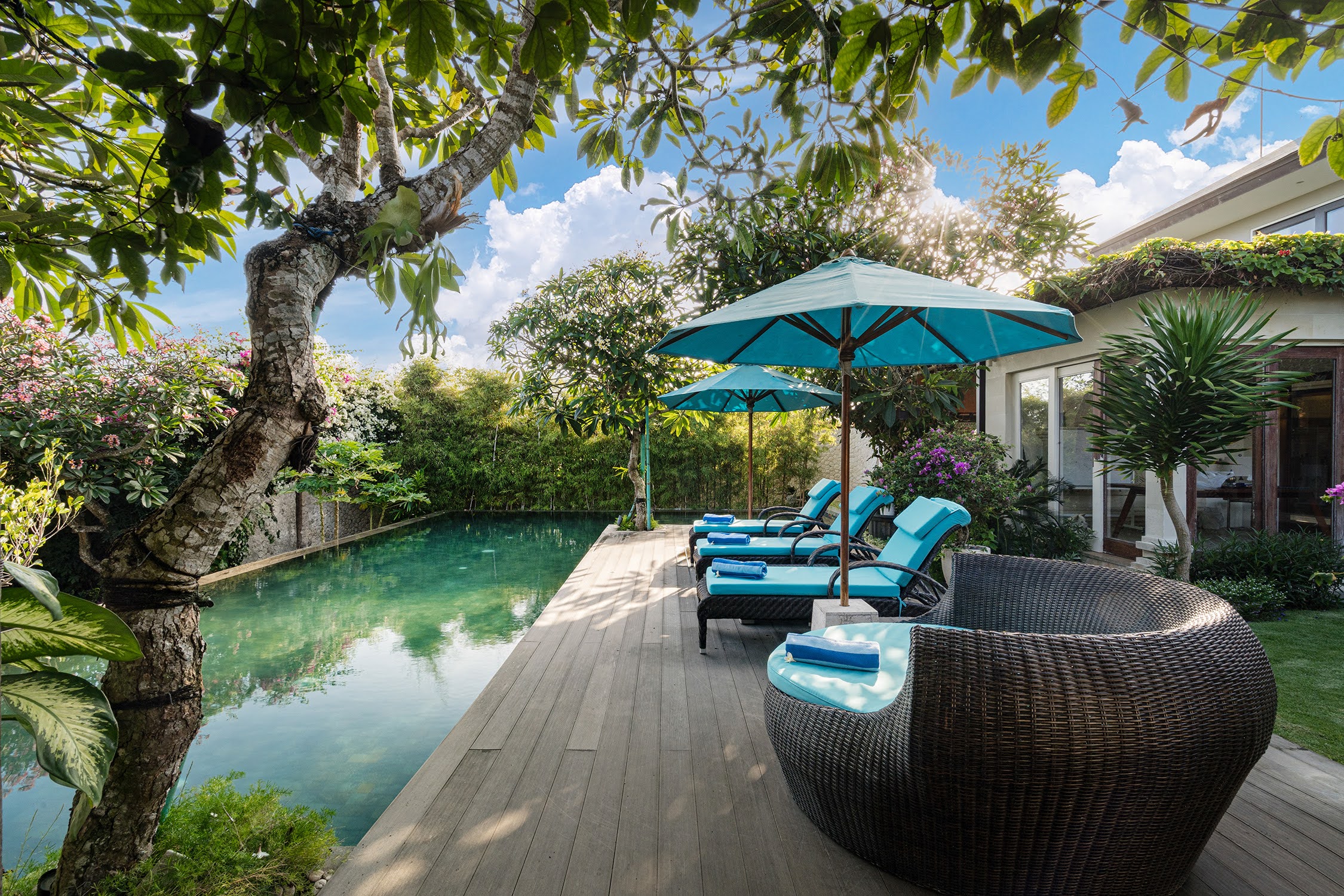 Pandawa Cliff Estate - The Pala - Upstairs twin bedroom